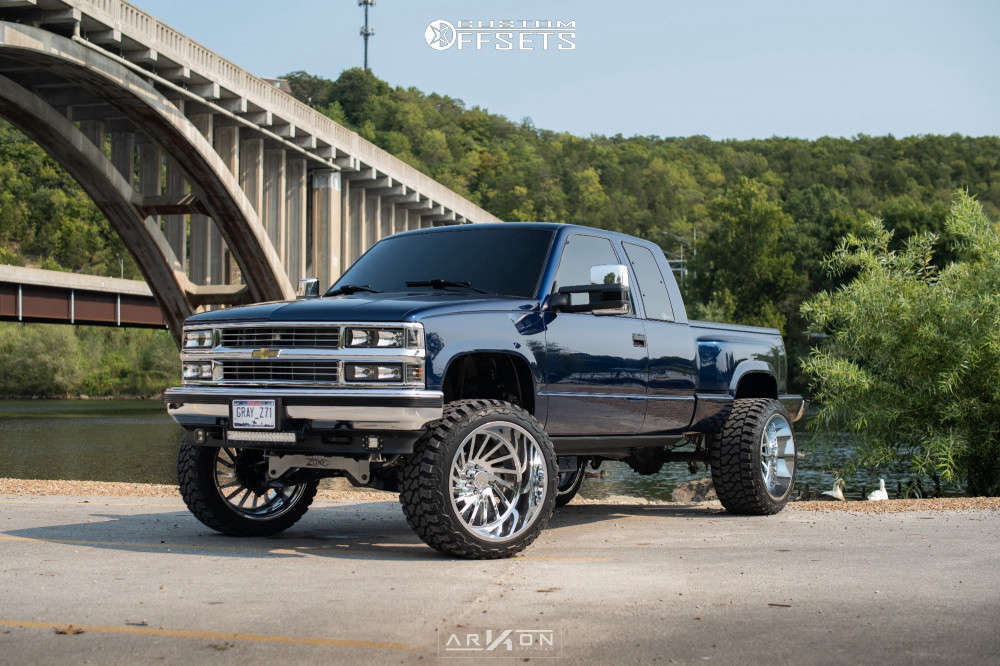 1995 Chevrolet K1500 with 24x14 -81 ARKON OFF-ROAD Caesar and 35